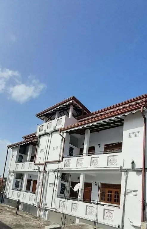 Jasmine Apartments نيجومبو سريلانكا